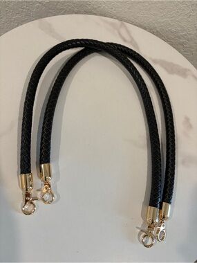 2Pcs Braided Black PU Leather
23.62" Purse Replacement
Handle